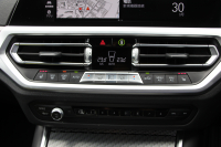 BMW 3シリーズ 320d Xdrive Mｽﾎﾟｰﾂ ｺﾝﾌｫｰﾄP 4WD 1ｵ-ﾅ Pｱｼｽﾄﾌﾟﾗｽ 360度ｶﾒﾗ BMWﾗｲﾌﾞｺｯｸﾋﾟｯﾄﾞﾀｯﾁ画面ﾅﾋﾞApplecarplay対応 ﾜｲﾔﾚｽ充電 LEDﾍｯﾄﾞﾗｲﾄ ｵｰﾄﾊｲﾋﾞｰﾑ 追従ACC ｽﾃｱﾘﾝｸﾞｻﾎﾟｰﾄ ﾚｰﾝﾁｪﾝｼﾞ警告 ｼｰﾄﾋｰﾀｰ 2年保証