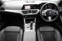 BMW 3シリーズ 320d Xdrive Mｽﾎﾟｰﾂ ｺﾝﾌｫｰﾄP 4WD 1ｵ-ﾅ Pｱｼｽﾄﾌﾟﾗｽ 360度ｶﾒﾗ BMWﾗｲﾌﾞｺｯｸﾋﾟｯﾄﾞﾀｯﾁ画面ﾅﾋﾞApplecarplay対応 ﾜｲﾔﾚｽ充電 LEDﾍｯﾄﾞﾗｲﾄ ｵｰﾄﾊｲﾋﾞｰﾑ 追従ACC ｽﾃｱﾘﾝｸﾞｻﾎﾟｰﾄ ﾚｰﾝﾁｪﾝｼﾞ警告 ｼｰﾄﾋｰﾀｰ 2年保証