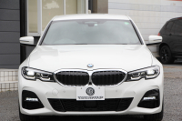 BMW 3シリーズ 320d Xdrive Mｽﾎﾟｰﾂ ｺﾝﾌｫｰﾄP 4WD 1ｵ-ﾅ Pｱｼｽﾄﾌﾟﾗｽ 360度ｶﾒﾗ BMWﾗｲﾌﾞｺｯｸﾋﾟｯﾄﾞﾀｯﾁ画面ﾅﾋﾞApplecarplay対応 ﾜｲﾔﾚｽ充電 LEDﾍｯﾄﾞﾗｲﾄ ｵｰﾄﾊｲﾋﾞｰﾑ 追従ACC ｽﾃｱﾘﾝｸﾞｻﾎﾟｰﾄ ﾚｰﾝﾁｪﾝｼﾞ警告 ｼｰﾄﾋｰﾀｰ 2年保証