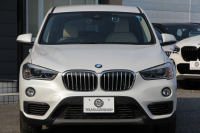 BMW X1 Sdrive18i ﾌｧｯｼｮﾆｽﾀ ｺﾝﾌｫｰﾄP 限定車 真珠色 追従ACC ﾍﾞｰｼﾞｭ革 ｼｰﾄﾋｰﾀｰ LEDﾍｯﾄﾞﾗｲﾄ 衝突軽減ﾌﾞﾚｰｷ 車線逸脱警告 歩行者警告 電動ﾄﾗﾝｸ Pｱｼｽﾄ iﾄﾞﾗｲﾌﾞHDDﾅﾋﾞBｶﾒﾗ 専用18AW Bluetooth接続 2年保証