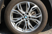 BMW X1 Sdrive18i ﾌｧｯｼｮﾆｽﾀ ｺﾝﾌｫｰﾄP 限定車 真珠色 追従ACC ﾍﾞｰｼﾞｭ革 ｼｰﾄﾋｰﾀｰ LEDﾍｯﾄﾞﾗｲﾄ 衝突軽減ﾌﾞﾚｰｷ 車線逸脱警告 歩行者警告 電動ﾄﾗﾝｸ Pｱｼｽﾄ iﾄﾞﾗｲﾌﾞHDDﾅﾋﾞBｶﾒﾗ 専用18AW Bluetooth接続 2年保証