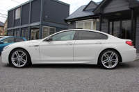 BMW 6シリーズ 640i ｸﾞﾗﾝｸｰﾍﾟMｽﾎﾟｰﾂ 中期 変更後ﾓﾃﾞﾙ ｻﾝﾙｰﾌ ﾋｰﾀｰ黒革 LEDﾍｯﾄﾞﾗｲﾄ ｵﾌﾟｼｮﾝ20AW NEWﾃﾞｻﾞｲﾝｽﾃｱﾘﾝｸﾞ衝突軽減ﾌﾞﾚｰｷ 車線逸脱警告 歩行者警告 ｸﾙｺﾝ HDDﾅﾋﾞTV Bｶﾒﾗ ﾊﾟﾄﾞﾙｼﾌﾄ ｽﾏｰﾄｷｰ 専用ｴｱﾛ 320馬力 直6ﾀｰﾎﾞ2年保証