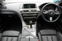 BMW 6シリーズ 640i ｸﾞﾗﾝｸｰﾍﾟMｽﾎﾟｰﾂ 中期 変更後ﾓﾃﾞﾙ ｻﾝﾙｰﾌ ﾋｰﾀｰ黒革 LEDﾍｯﾄﾞﾗｲﾄ ｵﾌﾟｼｮﾝ20AW NEWﾃﾞｻﾞｲﾝｽﾃｱﾘﾝｸﾞ衝突軽減ﾌﾞﾚｰｷ 車線逸脱警告 歩行者警告 ｸﾙｺﾝ HDDﾅﾋﾞTV Bｶﾒﾗ ﾊﾟﾄﾞﾙｼﾌﾄ ｽﾏｰﾄｷｰ 専用ｴｱﾛ 320馬力 直6ﾀｰﾎﾞ2年保証