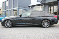 BMW 5シリーズ 523i Mｽﾎﾟｰﾂ 追従ACC ｽﾃｱﾘﾝｸﾞｻﾎﾟｰﾄ LEDﾍｯﾄﾞﾗｲﾄ ｵｰﾄﾊｲﾋﾞｰﾑ 360度ｶﾒﾗ ﾀｯﾁ画面HDDﾅﾋﾞTV 電動ﾄﾗﾝｸ ﾊﾟﾄﾞﾙｼﾌﾄ 専用ｴｱﾛ 19AW ｽﾏｰﾄｷｰ Bluetooth接続 衝突軽減ﾌﾞﾚｰｷ 車線逸脱警告 歩行者警告 ｱﾝﾋﾞｴﾝﾄﾗｲﾄ 2年保証