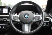 BMW 5シリーズ 523i Mｽﾎﾟｰﾂ 追従ACC ｽﾃｱﾘﾝｸﾞｻﾎﾟｰﾄ LEDﾍｯﾄﾞﾗｲﾄ ｵｰﾄﾊｲﾋﾞｰﾑ 360度ｶﾒﾗ ﾀｯﾁ画面HDDﾅﾋﾞTV 電動ﾄﾗﾝｸ ﾊﾟﾄﾞﾙｼﾌﾄ 専用ｴｱﾛ 19AW ｽﾏｰﾄｷｰ Bluetooth接続 衝突軽減ﾌﾞﾚｰｷ 車線逸脱警告 歩行者警告 ｱﾝﾋﾞｴﾝﾄﾗｲﾄ 2年保証