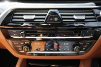 BMW 6シリーズ 640i Xﾄﾞﾗｲﾌﾞｸﾞﾗﾝﾂｰﾘｽﾓ Mｽﾎﾟｰﾂ ﾃﾞﾋﾞｭｰｴﾃﾞｨｼｮﾝ 40台限定車 4WD ﾘｱｴﾝﾀ-ﾃｲﾒﾝﾄ 後席ﾓﾆﾀｰ Bowers＆Wilkinsｻｳﾝﾄﾞﾊﾟﾉﾗﾏｻﾝﾙｰﾌ Fｺﾝﾌｫｰﾄｼｰﾄ&ﾍﾞﾝﾁﾚｰｼｮﾝ 全ﾋｰﾀｰ茶革 全ﾄﾞｱｿﾌﾄｸﾛｰｽﾞ360度ｶﾒﾗ Pｱｼｽﾄﾌﾟﾗｽ 追従ACC HUD 2年保証