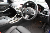 BMW 3シリーズ 320i Mｽﾎﾟｰﾂ ﾊｲﾗｲﾝ ｺﾝﾌｫｰﾄP 1ｵｰﾅ ﾋｰﾀｰ黒革 ﾗﾝﾊﾞｰｻﾎﾟｰﾄ ｵﾌﾟｼｮﾝ19AW 電動ﾄﾗﾝｸ Hifiｽﾋﾟｰｶｰ BMWﾗｲﾌﾞｺｯｸﾋﾟｯﾄ 置くだけ充電 LEDﾍｯﾄﾞﾗｲﾄ ｱﾝﾋﾞｴﾝﾄﾗｲﾄ 追従ACC ｽﾃｱﾘﾝｸﾞｻﾎﾟｰﾄ ｱｯﾌﾟﾙｶｰﾌﾟﾚｲ ﾀｯﾁ画面ﾅﾋﾞ2年保証