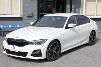 BMW 3シリーズ 320i Mｽﾎﾟｰﾂ ﾃﾞﾋﾞｭｰ&ｲﾉﾍﾞｰｼｮﾝ&ｺﾝﾌｫｰﾄP ﾌﾞﾙｰｽﾃｯﾁ黒革 ﾚｰｻﾞｰLEDﾗｲﾄ HUD ｼﾞｪｽﾁｬｰｺﾝﾄﾛｰﾙ ﾌﾙｾｸﾞTV 19AW 電動ﾄﾗﾝｸ 追従ACC ｽﾃｱﾘﾝｸﾞｻﾎﾟｰﾄ ﾀｯﾁ画面HDDﾅﾋﾞApplecarplay対応 後退ｱｼｽﾄ ﾌﾞﾗｯｸｷﾄﾞﾆｰｸﾞﾘﾙ 2年保証