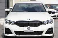 BMW 3シリーズ 320i Mｽﾎﾟｰﾂ ﾃﾞﾋﾞｭｰ&ｲﾉﾍﾞｰｼｮﾝ&ｺﾝﾌｫｰﾄP ﾌﾞﾙｰｽﾃｯﾁ黒革 ﾚｰｻﾞｰLEDﾗｲﾄ HUD ｼﾞｪｽﾁｬｰｺﾝﾄﾛｰﾙ ﾌﾙｾｸﾞTV 19AW 電動ﾄﾗﾝｸ 追従ACC ｽﾃｱﾘﾝｸﾞｻﾎﾟｰﾄ ﾀｯﾁ画面HDDﾅﾋﾞApplecarplay対応 後退ｱｼｽﾄ ﾌﾞﾗｯｸｷﾄﾞﾆｰｸﾞﾘﾙ 2年保証