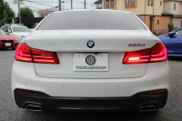 BMW 5シリーズ 523d Mｽﾎﾟｰﾂ ﾊｲﾗｲﾝ ｾﾚｸﾄ&ｱﾄﾞﾊﾞﾝｽﾊﾟｯｹｰｼﾞ変更後ﾓﾃﾞﾙ 1ｵﾅ ｻﾝﾙｰﾌ 全席ﾋｰﾀｰ黒革 ﾊｰﾏﾝｶｰﾄﾞﾝｻﾗｳﾝﾄﾞ4ｿﾞｰﾝｴｱｺﾝ 変更後液晶ﾒｰﾀｰ LEDﾍｯﾄﾞﾗｲﾄ ｵｰﾄﾊｲﾋﾞｰﾑ ﾀｯﾁ画面HDDﾅﾋﾞTV 360度ｶﾒﾗ 電動ﾄﾗﾝｸ 2年保証