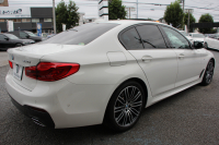 BMW 5シリーズ 523d Mｽﾎﾟｰﾂ ﾊｲﾗｲﾝ ｾﾚｸﾄ&ｱﾄﾞﾊﾞﾝｽﾊﾟｯｹｰｼﾞ変更後ﾓﾃﾞﾙ 1ｵﾅ ｻﾝﾙｰﾌ 全席ﾋｰﾀｰ黒革 ﾊｰﾏﾝｶｰﾄﾞﾝｻﾗｳﾝﾄﾞ4ｿﾞｰﾝｴｱｺﾝ 変更後液晶ﾒｰﾀｰ LEDﾍｯﾄﾞﾗｲﾄ ｵｰﾄﾊｲﾋﾞｰﾑ ﾀｯﾁ画面HDDﾅﾋﾞTV 360度ｶﾒﾗ 電動ﾄﾗﾝｸ 2年保証