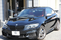 BMW 2シリーズ M240i ｸｰﾍﾟ後期 ﾌｪｲｽﾘﾌﾄ後 ﾋｰﾀｰ赤革 直6ﾀｰﾎﾞ340馬力 B58新ｴﾝｼﾞﾝ ｱﾀﾞﾌﾟﾃｨﾌﾞMｻｽ 追従ACC LEDﾍｯﾄﾞﾗｲﾄ&ﾃｰﾙ ﾀｯﾁ画面HDDﾅﾋﾞPｱｼｽﾄ 衝突軽減ﾌﾞﾚｰｷ 車線逸脱警告 歩行者警告 ﾊﾟﾄﾞﾙｼﾌﾄ ｽﾏｰﾄｷｰ 専用18AW&ﾌﾞﾚｰｷ 2年保証