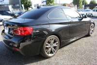 BMW 2シリーズ M240i ｸｰﾍﾟ後期 ﾌｪｲｽﾘﾌﾄ後 ﾋｰﾀｰ赤革 直6ﾀｰﾎﾞ340馬力 B58新ｴﾝｼﾞﾝ ｱﾀﾞﾌﾟﾃｨﾌﾞMｻｽ 追従ACC LEDﾍｯﾄﾞﾗｲﾄ&ﾃｰﾙ ﾀｯﾁ画面HDDﾅﾋﾞPｱｼｽﾄ 衝突軽減ﾌﾞﾚｰｷ 車線逸脱警告 歩行者警告 ﾊﾟﾄﾞﾙｼﾌﾄ ｽﾏｰﾄｷｰ 専用18AW&ﾌﾞﾚｰｷ 2年保証