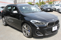BMW X2 M35i ｾﾚｸﾄP【5/22迄限定掲載】4WD 306馬力 ﾊﾟﾉﾗﾏｻﾝﾙｰﾌ 受注生産OPﾌﾞﾗｯｸﾚｻﾞｰ ｼｰﾄﾋｰﾀｰ ｵﾌﾟｼｮﾝ20AW 追従ACC LEDﾍｯﾄﾞﾗｲﾄ ﾀｯﾁ画面HDDﾅﾋﾞPｱｼｽﾄ 電動ﾘｱｹﾞｰﾄ 衝突軽減ﾌﾞﾚｰｷ 車線逸脱&歩行者警告 ｽﾏｰﾄｷｰ ﾊﾟﾄﾞﾙｼﾌﾄ 2年保証