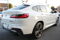 BMW X4 M40i ｲﾉﾍﾞｰｼｮﾝP ﾊﾟﾉﾗﾏｻﾝR 全ﾋｰﾀｰ黒革 ｱｸﾃｨﾌﾞﾍﾞﾝﾁﾚｰｼｮﾝ ﾊｰﾏﾝｶｰﾄﾞﾝ ｼﾞｪｽﾁｬｰC ﾃﾞｨｽﾌﾟﾚｲｷｰ 直6ﾀｰﾎﾞ387馬力 ｱﾀﾞﾌﾟﾃｨﾌﾞMｻｽ 専用ﾃﾞﾌ&ﾌﾞﾚｰｷ 追従ACC HUD ｽﾃｱﾘﾝｸﾞｻﾎﾟｰﾄ LEDﾍｯﾄﾞﾗｲﾄ ﾀｯﾁ画面ﾅﾋﾞTV 360度ｶﾒﾗ 2年保証
