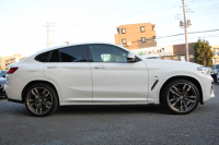 BMW X4 M40i ｲﾉﾍﾞｰｼｮﾝP ﾊﾟﾉﾗﾏｻﾝR 全ﾋｰﾀｰ黒革 ｱｸﾃｨﾌﾞﾍﾞﾝﾁﾚｰｼｮﾝ ﾊｰﾏﾝｶｰﾄﾞﾝ ｼﾞｪｽﾁｬｰC ﾃﾞｨｽﾌﾟﾚｲｷｰ 直6ﾀｰﾎﾞ387馬力 ｱﾀﾞﾌﾟﾃｨﾌﾞMｻｽ 専用ﾃﾞﾌ&ﾌﾞﾚｰｷ 追従ACC HUD ｽﾃｱﾘﾝｸﾞｻﾎﾟｰﾄ LEDﾍｯﾄﾞﾗｲﾄ ﾀｯﾁ画面ﾅﾋﾞTV 360度ｶﾒﾗ 2年保証