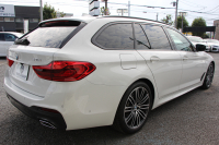 BMW 5シリーズ 530i ﾂｰﾘﾝｸﾞMｽﾎﾟｰﾂ 型式変更後 変更後液晶ﾒｰﾀｰ 高出力 252馬力 全席ﾋｰﾀｰ黒革 HUD 追従ACC ｽﾃｱﾘﾝｸﾞｻﾎﾟｰﾄ LEDﾍｯﾄﾞﾗｲﾄ ｵｰﾄﾊｲﾋﾞｰﾑ 360度ｶﾒﾗ 電動ﾄﾗﾝｸ ﾀｯﾁ画面HDDﾅﾋﾞTV Mｽﾎﾟｰﾂﾌﾞﾚｰｷ 2年保証