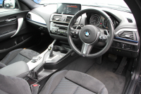 BMW 2シリーズ 220i ｸｰﾍﾟMｽﾎﾟｰﾂ 衝突軽減ﾌﾞﾚｰｷ 車線逸脱警告 歩行者警告 ﾌﾞﾚｰｷ付ｸﾙｺﾝ 直噴ﾀｰﾎﾞ8速AT ﾊﾟﾄﾞﾙｼﾌﾄ Applecarplay対応 ｱﾝﾄﾞﾛｲﾄﾞｵｰﾄ ﾀｯﾁﾊﾟｯﾄﾞ対応HDDﾅﾋﾞBｶﾒﾗ ｽﾏｰﾄｷｰ Bluetooth接続 専用ｴｱﾛ 17AW 2年保証