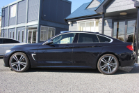 BMW 4シリーズ 420i ｸﾞﾗﾝｸｰﾍﾟｾﾚﾌﾞﾚｰｼｮﾝｴﾃﾞｨｼｮﾝ ｲﾝｽﾀｲﾙ 200台限定車 変更後新ｴﾝｼﾞﾝ ﾋｰﾀｰ黒革 HUD 追従ACC LEDﾍｯﾄﾞﾗｲﾄ&ﾌｫｸﾞﾊﾞｲｶﾗｰ19AW ﾚｰﾝﾁｪﾝｼﾞ警告 HDDﾅﾋﾞｻﾃﾝ仕上げｳｲﾝﾄﾞｳﾓｰﾙ 2年保証