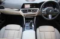 BMW 3シリーズ 330i Mｽﾎﾟｰﾂ ｲﾉﾍﾞｰｼｮﾝ&ﾊｲﾗｲﾝ 1ｵ-ﾅ 高出力 258馬力 ﾚｰｻﾞｰﾗｲﾄ HUD ｼﾞｪｽﾁｬｰC ﾋｰﾀｰ付ﾍﾞｰｼﾞｭﾚｻﾞｰ ﾗﾝﾊﾞｰｻﾎﾟｰﾄ ﾌﾙｾｸﾞTV Pｱｼｽﾄﾌﾟﾗｽ 360度ｶﾒﾗ 後退ｱｼｽﾄ 第7世代iﾄﾞﾗｲﾌﾞHDDﾅﾋﾞApplecarplay 追従ACC ｽﾃｱﾘﾝｸﾞｻﾎﾟｰﾄ 2年保証