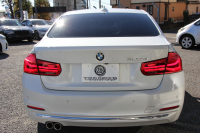 BMW 3シリーズ 320d ﾗｸﾞｼﾞｭｱﾘｰ 最終ﾓﾃﾞﾙ 真珠色 新ｴﾝｼﾞﾝ ﾀｯﾁﾊﾟﾈﾙ対応ﾅﾋﾞﾋｰﾀｰ黒革 LEDﾍｯﾄﾞﾗｲﾄ&ﾃｰﾙ 追従ACC ﾚｰﾝﾁｪﾝｼﾞ警告 衝突軽減ﾌﾞﾚｰｷ ﾀｯﾁﾊﾟｯﾄﾞ対応HDDﾅﾋﾞBluetooth接続 Bｶﾒﾗ ｽﾏｰﾄｷｰ 新ﾙｰﾑﾐﾗｰ 2年保証