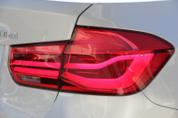 BMW 3シリーズ 320d ﾗｸﾞｼﾞｭｱﾘｰ 最終ﾓﾃﾞﾙ 真珠色 新ｴﾝｼﾞﾝ ﾀｯﾁﾊﾟﾈﾙ対応ﾅﾋﾞﾋｰﾀｰ黒革 LEDﾍｯﾄﾞﾗｲﾄ&ﾃｰﾙ 追従ACC ﾚｰﾝﾁｪﾝｼﾞ警告 衝突軽減ﾌﾞﾚｰｷ ﾀｯﾁﾊﾟｯﾄﾞ対応HDDﾅﾋﾞBluetooth接続 Bｶﾒﾗ ｽﾏｰﾄｷｰ 新ﾙｰﾑﾐﾗｰ 2年保証