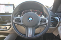 BMW 5シリーズ 523d Xdrive Mｽﾎﾟｰﾂ EDｼﾞｮｲﾌﾟﾗｽ 4WD LCI後期 ﾌｪｲｽﾘﾌﾄ後 1ｵｰﾅ ｱｲﾎﾞﾘｰﾚｻﾞｰ ﾊｰﾏﾝｶｰﾄﾞﾝｻﾗｳﾝﾄﾞ4ｿﾞｰﾝｴｱｺﾝ BMWﾗｲﾌﾞｺｯｸﾋﾟｯﾄ HUD 追従ACC ｽﾃｱﾘﾝｸﾞｻﾎﾟｰﾄ ｱﾀﾞﾌﾟﾃｨﾌﾞｻｽ Applecarplay 360度ｶﾒﾗ 2年保証