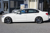 BMW 3シリーズ 320d Mｽﾎﾟｰﾂ ﾌｧｽﾄﾄﾗｯｸP LCI後期 ｻﾄﾞﾙﾌﾞﾗｳﾝﾚｻﾞｰ ｱﾀﾞﾌﾟﾃｨﾌﾞMｻｽ Mｽﾎﾟｰﾂﾌﾞﾚｰｷ 19AW HUD 追従ACC LEDﾍｯﾄﾞﾗｲﾄ LEDﾌｫｸﾞ&ﾃｰﾙ ﾌﾙｾｸﾞTV HDDﾅﾋﾞBluetooth接続 Bｶﾒﾗ ﾚｰﾝﾁｪﾝｼﾞ警告 衝突軽減ﾌﾞﾚｰｷ 2年保証