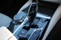 BMW 5シリーズ 523d Mｽﾎﾟｰﾂ ﾊｲﾗｲﾝ ﾃﾞﾋﾞｭｰP ｱｲﾎﾞﾘｰﾚｻﾞｰ HUD ｼﾞｪｽﾁｬｰC ｿﾌﾄｸﾛｰｽﾞﾄﾞｱ 追従ACC ｽﾃｱﾘﾝｸﾞｻﾎﾟｰﾄ ﾀｯﾁ画面HDDﾅﾋﾞTV 360度ｶﾒﾗ LEDﾍｯﾄﾞﾗｲﾄ ｵｰﾄﾊｲﾋﾞｰﾑ 電動ﾄﾗﾝｸ ｽﾏｰﾄｷｰ ﾊﾟﾄﾞﾙｼﾌﾄ 2年保証