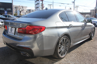 BMW 5シリーズ 523d Mｽﾎﾟｰﾂ ﾊｲﾗｲﾝ ﾃﾞﾋﾞｭｰP ｱｲﾎﾞﾘｰﾚｻﾞｰ HUD ｼﾞｪｽﾁｬｰC ｿﾌﾄｸﾛｰｽﾞﾄﾞｱ 追従ACC ｽﾃｱﾘﾝｸﾞｻﾎﾟｰﾄ ﾀｯﾁ画面HDDﾅﾋﾞTV 360度ｶﾒﾗ LEDﾍｯﾄﾞﾗｲﾄ ｵｰﾄﾊｲﾋﾞｰﾑ 電動ﾄﾗﾝｸ ｽﾏｰﾄｷｰ ﾊﾟﾄﾞﾙｼﾌﾄ 2年保証