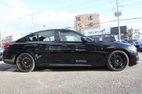 BMW 5シリーズ 530i ｴﾃﾞｨｼｮﾝﾐｯｼｮﾝｲﾝﾎﾟｯｼﾌﾞﾙ 特別仕様車 高出力 ﾅｲﾄﾌﾞﾙｰﾚｻﾞｰ ｱﾀﾞﾌﾟﾃｨﾌﾞMｻｽ HUD ﾊｰﾏﾝｶｰﾄﾞﾝ 追従ACC ｽﾃｱﾘﾝｸﾞｻﾎﾟｰﾄ ﾀｯﾁ画面HDDﾅﾋﾞTV LEDﾍｯﾄﾞﾗｲﾄ ｵｰﾄﾊｲﾋﾞｰﾑ 電動ﾘｱｹﾞｰﾄ 360度ｶﾒﾗ 全席ﾋｰﾀｰ ﾌﾞﾗｯｸ19AW 2年保証