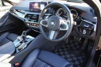 BMW 5シリーズ 530i ｴﾃﾞｨｼｮﾝﾐｯｼｮﾝｲﾝﾎﾟｯｼﾌﾞﾙ 特別仕様車 高出力 ﾅｲﾄﾌﾞﾙｰﾚｻﾞｰ ｱﾀﾞﾌﾟﾃｨﾌﾞMｻｽ HUD ﾊｰﾏﾝｶｰﾄﾞﾝ 追従ACC ｽﾃｱﾘﾝｸﾞｻﾎﾟｰﾄ ﾀｯﾁ画面HDDﾅﾋﾞTV LEDﾍｯﾄﾞﾗｲﾄ ｵｰﾄﾊｲﾋﾞｰﾑ 電動ﾘｱｹﾞｰﾄ 360度ｶﾒﾗ 全席ﾋｰﾀｰ ﾌﾞﾗｯｸ19AW 2年保証