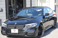 BMW 5シリーズ 530i ｴﾃﾞｨｼｮﾝﾐｯｼｮﾝｲﾝﾎﾟｯｼﾌﾞﾙ 特別仕様車 高出力 ﾅｲﾄﾌﾞﾙｰﾚｻﾞｰ ｱﾀﾞﾌﾟﾃｨﾌﾞMｻｽ HUD ﾊｰﾏﾝｶｰﾄﾞﾝ 追従ACC ｽﾃｱﾘﾝｸﾞｻﾎﾟｰﾄ ﾀｯﾁ画面HDDﾅﾋﾞTV LEDﾍｯﾄﾞﾗｲﾄ ｵｰﾄﾊｲﾋﾞｰﾑ 電動ﾘｱｹﾞｰﾄ 360度ｶﾒﾗ 全席ﾋｰﾀｰ ﾌﾞﾗｯｸ19AW 2年保証