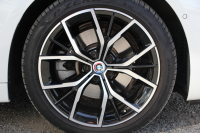 BMW 5シリーズ 523d Xdrive Mｽﾎﾟｰﾂ 新車保証R7年10月迄 4WD LCI後期 ﾌｪｲｽﾘﾌﾄ後 ﾋｰﾀｰ黒革 ｱﾀﾞﾌﾟﾃｨﾌﾞLED/H BMWﾗｲﾌﾞｺｯｸﾋﾟｯﾄ HUD 追従ACC ｽﾃｱﾘﾝｸﾞｻﾎﾟｰﾄ ｱﾀﾞﾌﾟﾃｨﾌﾞｻｽ 新iﾄﾞﾗｲﾌﾞHDDﾅﾋﾞApplecarplay対応 電動ﾄﾗﾝｸ 2年保証