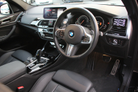 BMW X3 Xdrive20d Mｽﾎﾟｰﾂ ﾊｲﾗｲﾝ ｾﾚｸﾄP ﾊﾟﾉﾗﾏｻﾝﾙｰﾌ 全席ﾋｰﾀｰ黒革 ﾊｰﾏﾝｶｰﾄﾞﾝｻﾗｳﾝﾄﾞｵﾌﾟｼｮﾝ20AW ｱﾝﾋﾞｴﾝﾄﾗｲﾄ HUD 追従ACC ｽﾃｱﾘﾝｸﾞｻﾎﾟｰﾄ ﾀｯﾁ画面HDDﾅﾋﾞTV 360度ｶﾒﾗ LEDﾍｯﾄﾞﾗｲﾄ ｵｰﾄﾊｲﾋﾞｰﾑ 電動ﾄﾗﾝｸ 2年保証