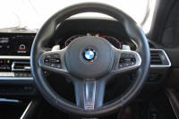 BMW 3シリーズ 320i Mｽﾎﾟｰﾂ ﾊｲﾗｲﾝ&ｺﾝﾌｫｰﾄP 1ｵﾅ ﾓｶﾌﾞﾗｳﾝﾚｻﾞｰ ｼｰﾄﾋｰﾀｰ ﾗﾝﾊﾞｰｻﾎﾟｰﾄ 追従ACC ｽﾃｱﾘﾝｸﾞｻﾎﾟｰﾄ BMWﾗｲﾌﾞｺｯｸﾋﾟｯﾄﾞｱｯﾌﾟﾙｶｰﾌﾟﾚｲ対応 ﾀｯﾁﾊﾟﾈﾙHDDﾅﾋﾞ電動ﾄﾗﾝｸ 後退ｱｼｽﾄ DｱｼｽﾄPRO 2年保証