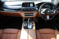 BMW 7シリーズ 740d Xdrive Mｽﾎﾟｰﾂ ﾘｱｺﾝﾌｫｰﾄP ﾘｱｴﾝﾀｰﾃｲﾒﾝﾄ ﾘｱﾓﾆﾀｰ ﾀｯﾁｺﾏﾝﾄﾞﾋｰﾄｺﾝﾌｫｰﾄP ｻﾝﾙｰﾌ ﾚｰｻﾞｰﾗｲﾄ ﾃﾞｨｽﾌﾟﾚｲｷｰ ﾘﾓｰﾄﾊﾟｰｷﾝｸﾞﾏｯｻｰｼﾞ&ﾍﾞﾝﾁﾚｰｼｮﾝ ｺﾆｬｯｸﾚｻﾞｰ 360度ｶﾒﾗ 4WD 3.0Lﾃﾞｨｰｾﾞﾙﾀｰﾎﾞ2年保証