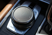 BMW 7シリーズ 740d Xdrive Mｽﾎﾟｰﾂ ﾘｱｺﾝﾌｫｰﾄP ﾘｱｴﾝﾀｰﾃｲﾒﾝﾄ ﾘｱﾓﾆﾀｰ ﾀｯﾁｺﾏﾝﾄﾞﾋｰﾄｺﾝﾌｫｰﾄP ｻﾝﾙｰﾌ ﾚｰｻﾞｰﾗｲﾄ ﾃﾞｨｽﾌﾟﾚｲｷｰ ﾘﾓｰﾄﾊﾟｰｷﾝｸﾞﾏｯｻｰｼﾞ&ﾍﾞﾝﾁﾚｰｼｮﾝ ｺﾆｬｯｸﾚｻﾞｰ 360度ｶﾒﾗ 4WD 3.0Lﾃﾞｨｰｾﾞﾙﾀｰﾎﾞ2年保証