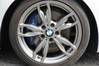 BMW 2シリーズ M235i ｸｰﾍﾟ1ｵﾅ 直6ﾀｰﾎﾞ326馬力 ｱﾀﾞﾌﾟﾃｨﾌﾞMｻｽ 専用ﾌﾞﾚｰｷ Bｶﾒﾗ&ﾘｱPDC 衝突軽減ﾌﾞﾚｰｷ 車線逸脱警告 歩行者警告 ﾌﾞﾚｰｷ付ｸﾙｺﾝ HDDﾅﾋﾞBluetooth接続 ｽﾏｰﾄｷｰ 18AW ﾊﾟﾄﾞﾙｼﾌﾄ 2年保証