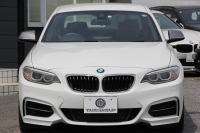 BMW 2シリーズ M235i ｸｰﾍﾟ1ｵﾅ 直6ﾀｰﾎﾞ326馬力 ｱﾀﾞﾌﾟﾃｨﾌﾞMｻｽ 専用ﾌﾞﾚｰｷ Bｶﾒﾗ&ﾘｱPDC 衝突軽減ﾌﾞﾚｰｷ 車線逸脱警告 歩行者警告 ﾌﾞﾚｰｷ付ｸﾙｺﾝ HDDﾅﾋﾞBluetooth接続 ｽﾏｰﾄｷｰ 18AW ﾊﾟﾄﾞﾙｼﾌﾄ 2年保証