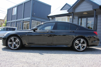 BMW 7シリーズ 740i Mｽﾎﾟｰﾂ ﾘｱｺﾝﾌｫｰﾄP ﾘｱｴﾝﾀｰﾃｲﾒﾝﾄ ﾘｱﾓﾆﾀｰ ﾀｯﾁｺﾏﾝﾄﾞﾋｰﾄｺﾝﾌｫｰﾄP ｻﾝﾙｰﾌ ﾚｰｻﾞｰﾗｲﾄ ﾃﾞｨｽﾌﾟﾚｲｷｰ ﾘﾓｰﾄﾊﾟｰｷﾝｸﾞ20AW ﾏｯｻｰｼﾞ&ﾍﾞﾝﾁﾚｰｼｮﾝ ﾌﾞﾗｯｸﾅｯﾊﾟﾚｻﾞｰ 360度ｶﾒﾗ 電動ﾄﾗﾝｸ HUD 追従ACC 2年保証