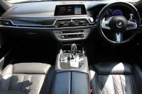 BMW 7シリーズ 740i Mｽﾎﾟｰﾂ ﾘｱｺﾝﾌｫｰﾄP ﾘｱｴﾝﾀｰﾃｲﾒﾝﾄ ﾘｱﾓﾆﾀｰ ﾀｯﾁｺﾏﾝﾄﾞﾋｰﾄｺﾝﾌｫｰﾄP ｻﾝﾙｰﾌ ﾚｰｻﾞｰﾗｲﾄ ﾃﾞｨｽﾌﾟﾚｲｷｰ ﾘﾓｰﾄﾊﾟｰｷﾝｸﾞ20AW ﾏｯｻｰｼﾞ&ﾍﾞﾝﾁﾚｰｼｮﾝ ﾌﾞﾗｯｸﾅｯﾊﾟﾚｻﾞｰ 360度ｶﾒﾗ 電動ﾄﾗﾝｸ HUD 追従ACC 2年保証