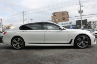 BMW 7シリーズ 750Li Mｽﾎﾟｰﾂ ﾘｱｺﾝﾌｫｰﾄPﾌﾟﾗｽ ﾛﾝｸﾞV8 450馬力 ｽｶｲﾗｳﾝｼﾞﾊﾟﾉﾗﾏｻﾝﾙｰﾌ 後席ﾓﾆﾀｰ ﾚｰｻﾞｰﾗｲﾄ ﾃﾞｨｽﾌﾟﾚｲｷｰ ﾘﾓｰﾄﾊﾟｰｷﾝｸﾞ全席ﾋｰﾀｰ茶革 ﾏｯｻｰｼﾞﾍﾞﾝﾁﾚｰｼｮﾝ 追従ACC HUD ｽﾃｱﾘﾝｸﾞｻﾎﾟｰﾄ 360度ｶﾒﾗ ﾀｯﾁ画面HDDﾅﾋﾞ2年保証