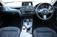 BMW 2シリーズ 220i ｸｰﾍﾟMｽﾎﾟｰﾂ LCI後期 LEDﾍｯﾄﾞﾗｲﾄ&LEDﾃｰﾙ ｼｰﾄﾋｰﾀｰ 変更後ﾀｯﾁ画面HDDﾅﾋﾞﾌﾙｾｸﾞTV Bｶﾒﾗ Bluetooth接続 Pｱｼｽﾄ 衝突軽減ﾌﾞﾚｰｷ 車線逸脱警告 歩行者警告 ｸﾙｺﾝ 専用ｴｱﾛ ｽﾏｰﾄｷｰ 8速AT 直噴ﾀｰﾎﾞ2年保証