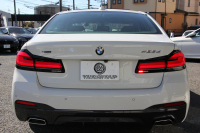 BMW 5シリーズ 523d Xdrive Mｽﾎﾟｰﾂ ｴﾃﾞｨｼｮﾝｼﾞｮｲﾌﾟﾗｽ ｴｸｽｸﾙｰｼﾌﾞﾅｯﾊﾟﾚｻﾞｰP 後期 ｻﾝﾙｰﾌ EXCﾓｶﾅｯﾊﾟﾚｻﾞｰ 全席ｼｰﾄﾋｰﾀｰ LEDﾍｯﾄﾞﾗｲﾄ ｱﾀﾞﾌﾟﾃｨﾌﾞｻｽ BMWﾗｲﾌﾞｺｯｸﾋﾟｯﾄ HUD 追従ACC ｽﾃｱﾘﾝｸﾞｻﾎﾟｰﾄ Applecarplay ﾜｲﾔﾚｽC 2年保証