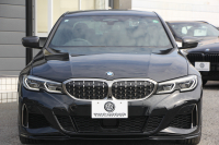 BMW 3シリーズ M340i Xdrive ｲﾉﾍﾞｰｼｮﾝP 4WD 直6ﾀｰﾎﾞ387馬力 ﾋｰﾀｰ黒革 ﾚｰｻﾞｰﾗｲﾄ HUD ｼﾞｪｽﾁｬｰC ﾊｰﾏﾝｶｰﾄﾞﾝｻﾗｳﾝﾄﾞｱﾀﾞﾌﾟﾃｨﾌﾞMｻｽ 専用ﾃﾞﾌ 19AW Mｽﾎﾟｰﾂﾌﾞﾚｰｷ BMWﾗｲﾌﾞｺｯｸﾋﾟｯﾄﾞﾊﾟｰｷﾝｸﾞｱｼｽﾄﾌﾟﾗｽ 360度ｶﾒﾗ 2年保証