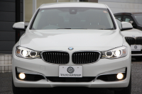 BMW 3シリーズ 320i ｸﾞﾗﾝﾂｰﾘｽﾓ ﾗｸﾞｼﾞｭｱﾘｰ 追従ACC ﾋｰﾀｰ茶革 衝突軽減ﾌﾞﾚｰｷ 車線逸脱警告 歩行者警告 ﾌﾙｾｸﾞTV ﾀｯﾁﾊﾟｯﾄﾞ対応iﾄﾞﾗｲﾌﾞHDDﾅﾋﾞBｶﾒﾗ 電動ﾄﾗﾝｸ ｽﾏｰﾄｷｰ Bluetooth接続 ｸﾛｰﾑﾗｲﾝｴｸｽﾃﾘｱ 2年保証