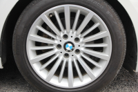 BMW 3シリーズ 320i ｸﾞﾗﾝﾂｰﾘｽﾓ ﾗｸﾞｼﾞｭｱﾘｰ 追従ACC ﾋｰﾀｰ茶革 衝突軽減ﾌﾞﾚｰｷ 車線逸脱警告 歩行者警告 ﾌﾙｾｸﾞTV ﾀｯﾁﾊﾟｯﾄﾞ対応iﾄﾞﾗｲﾌﾞHDDﾅﾋﾞBｶﾒﾗ 電動ﾄﾗﾝｸ ｽﾏｰﾄｷｰ Bluetooth接続 ｸﾛｰﾑﾗｲﾝｴｸｽﾃﾘｱ 2年保証