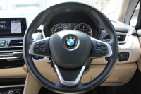 BMW 2シリーズ 218d ｸﾞﾗﾝﾂｱﾗｰ ﾗｸﾞｼﾞｭｱﾘｰ 最終ﾓﾃﾞﾙ 型式変更後3DA-6W20 3列7人乗り 1ｵﾅ ADｱｸﾃｨﾌﾞｾｰﾌﾃｨ&ｺﾝﾌｫｰﾄP 追従ACC HUD ｵｲｽﾀｰﾚｻﾞｰ 電動ﾄﾗﾝｸ LEDﾍｯﾄﾞﾗｲﾄ ﾒﾓﾘｰ付電動ｼｰﾄ ﾀｯﾁ画面HDDﾅﾋﾞﾊﾟｰｷﾝｸﾞｱｼｽﾄ 2年保証