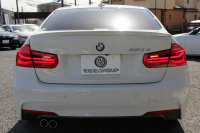 BMW 3シリーズ 320d Mｽﾎﾟｰﾂ 最終ﾓﾃﾞﾙ 8C新ｴﾝｼﾞﾝ ｻﾝﾙｰﾌ ﾋｰﾀｰ黒革 液晶ﾒｰﾀｰ 追従ACC LEDﾍｯﾄﾞﾗｲﾄ&ﾃｰﾙ ﾀｯﾁ画面対応HDDﾅﾋﾞBluetooth接続 Mﾊﾟﾌｫｰﾏﾝｽｽﾎﾟｲﾗｰ ﾚｰﾝﾁｪﾝｼﾞ警告 衝突軽減ﾌﾞﾚｰｷ 車線逸脱警告 歩行者警告 2年保証